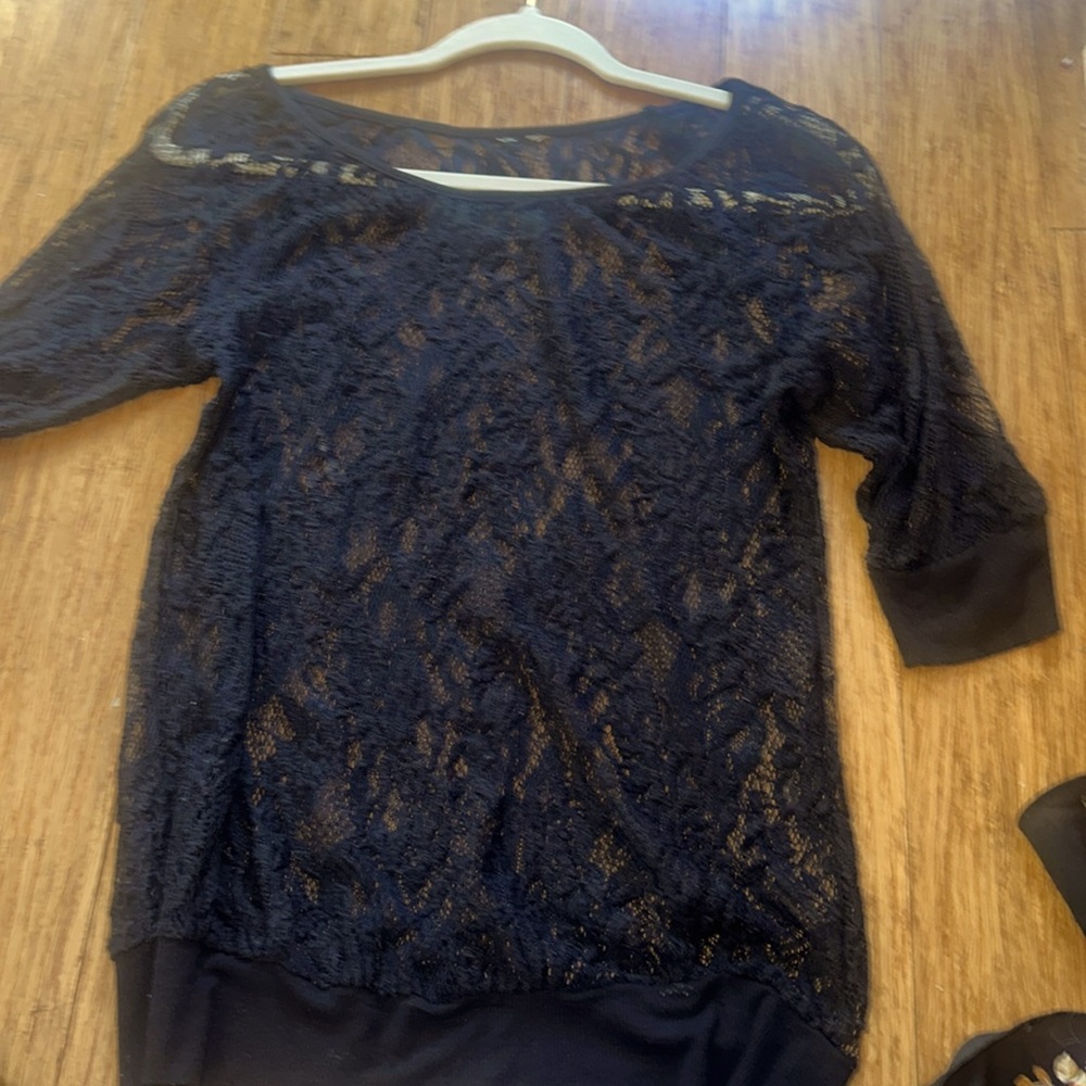 Black Lace top with banded bottom and 3/4 sleeves